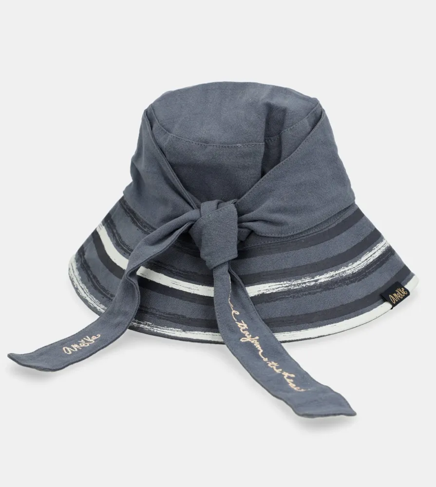 Cappello secchiello blu